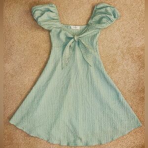 Jessica Simpson Green Puff Sleeve Dress